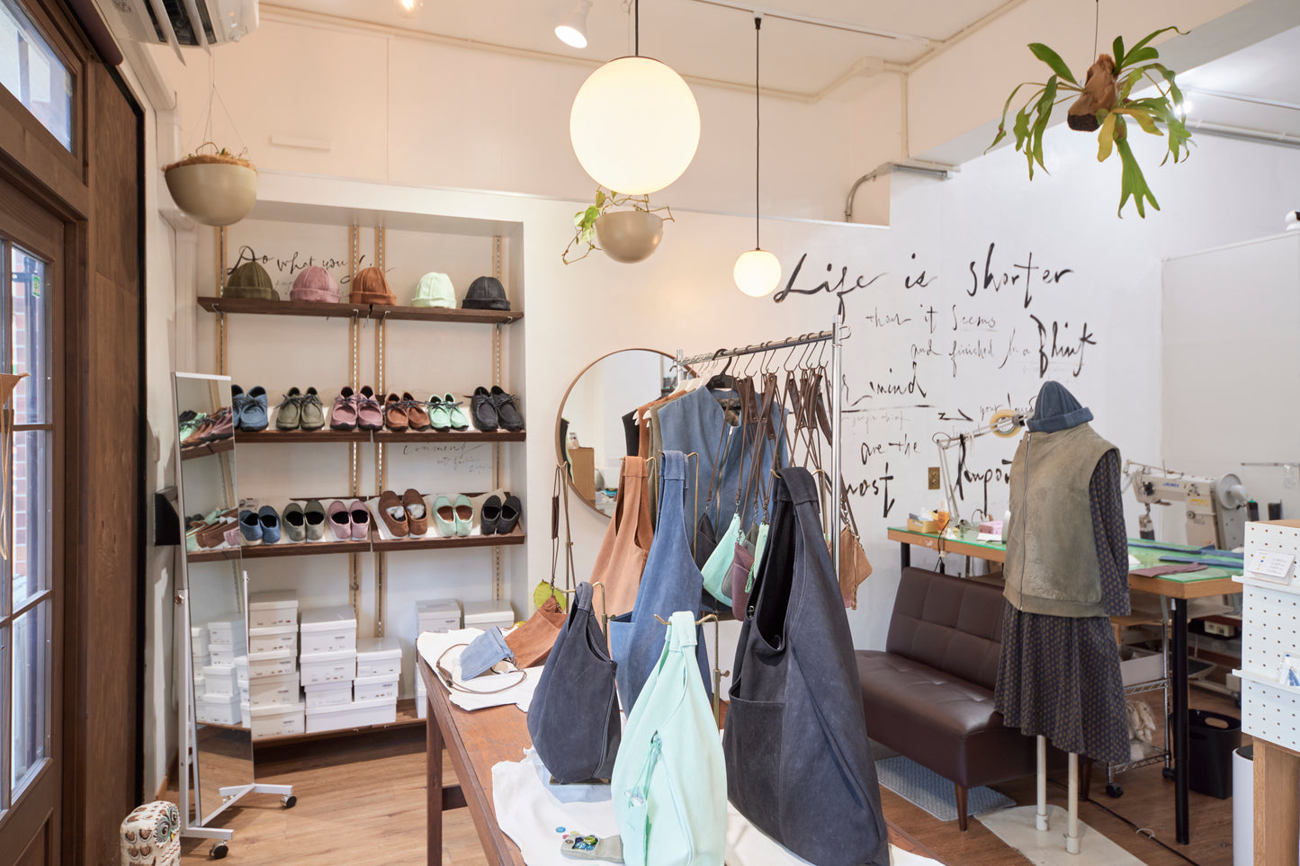 【2025/11/11(火) 11:15AM】国産ジビエ鹿革 丸巾着作りワークショップ ご予約 【初級】