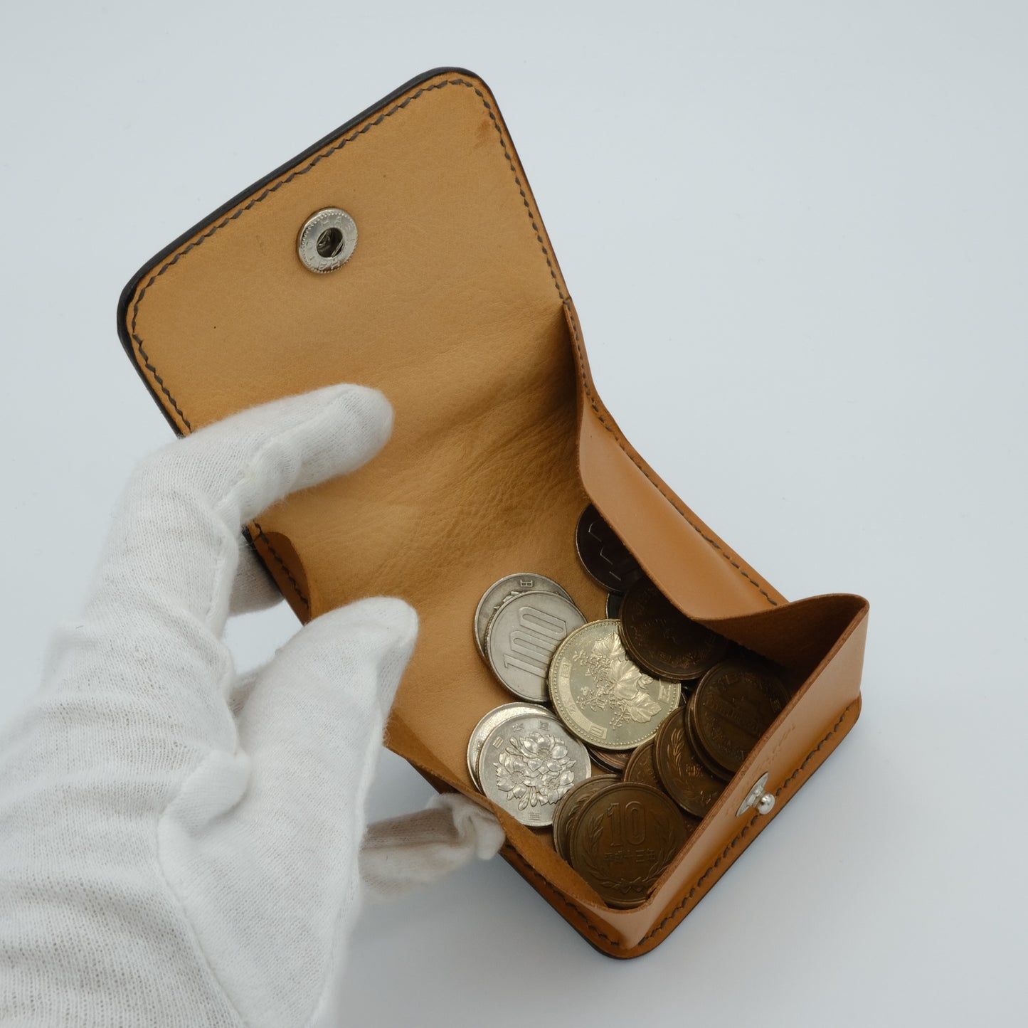 K.EZAWA 牛革ボックス型コインケース