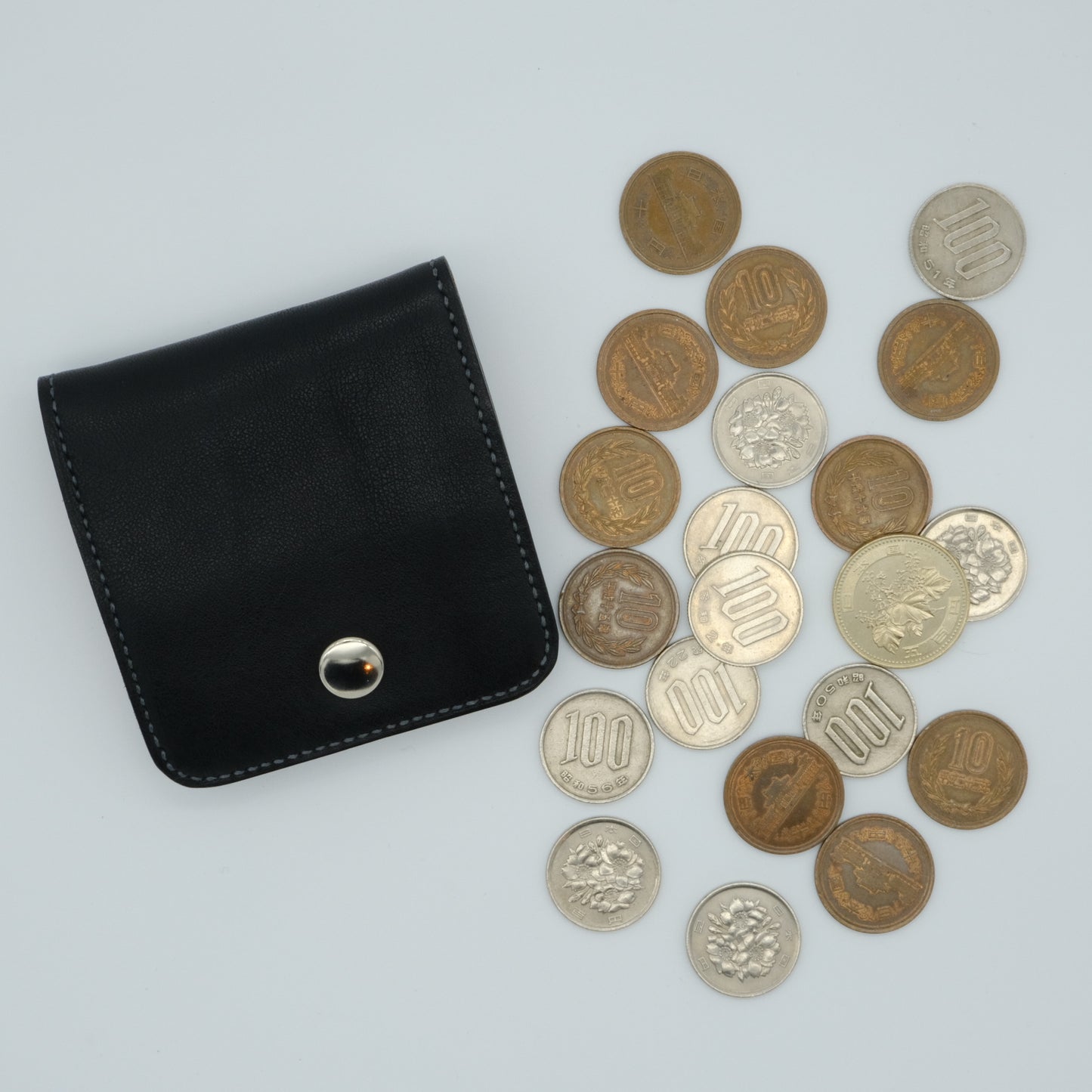 K.EZAWA 牛革ボックス型コインケース