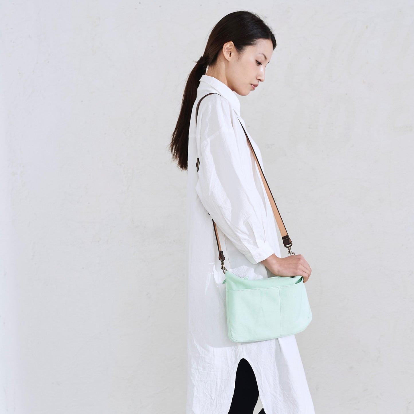 ENISICA ハンシカ・サコッシュ