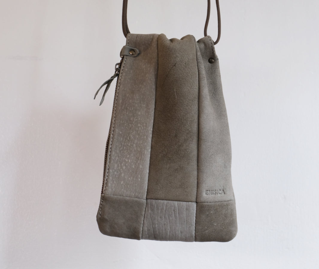 ENISICA 【国産ジビエ鹿革】ツギシカ・スマートフォンポシェット