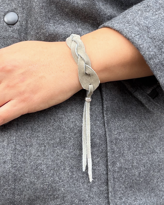 【2026/2/11(水祝) 10:15AM開催】国産ジビエ鹿革とカレンシルバーのブレスレット作り【初級】