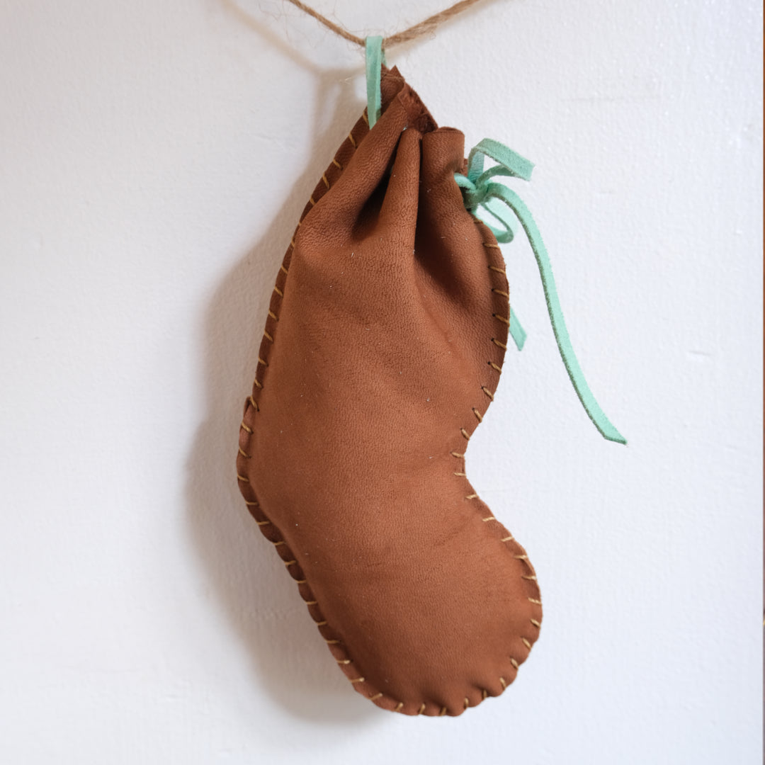 【2025/12/6(土) 10:15AM】国産ジビエ鹿革 クリスマスソックス ワークショップ ご予約 【初～中級】